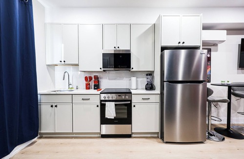 East Parkside Apartment | Superhero Stay Marvel Fan Paradise.