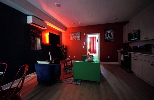 East Parkside Apartment | Superhero Stay Marvel Fan Paradise.