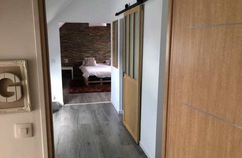 Bruyeres-et-Montberault House | superior double room 'G'