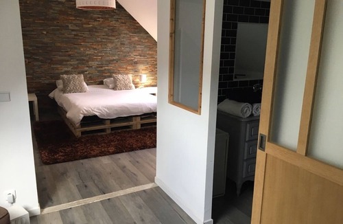 Bruyeres-et-Montberault House | superior double room 'G'