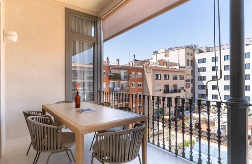 Dreta de l'Eixample Apartment | Superior 3 bedroom apartment with terrace