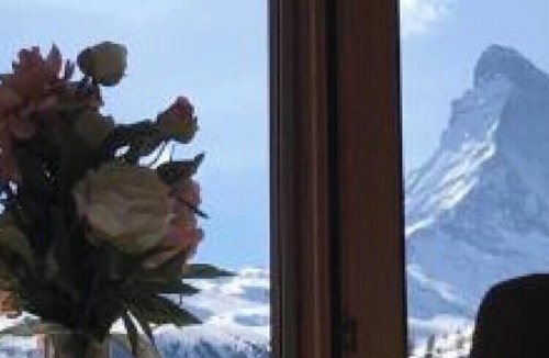 Zermatt Ski Chalet | Superior 4*Apt, direct access, no steps, great views, quiet area, fast WiFi