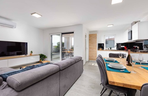 Vantacici Apartment | Superior Apartment II. Near the Beach