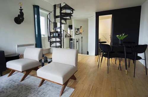 Quartier de l'Ecole-Militaire Apartment | Superior Apartment at Invalides