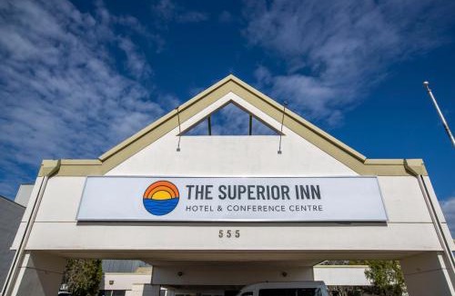 Thunder Bay Hotel | Superior Inn Hotel and Conference Centre Thunder Bay