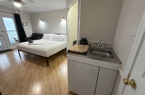 Timiskaming District House | Superior King Suite - Private Entrance - Lakeview