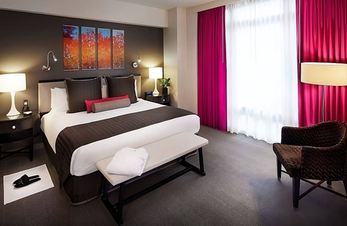 Rose Hill Hotel | Superior King at Royalton Park Avenue