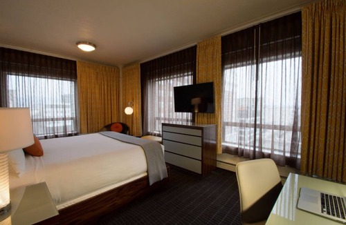 Downtown Portland Hotel | Superior King | Global Fusion + Tailored Luxury