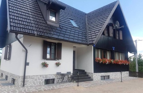 Plitvica Selo Apartment | Superior King (Room 4) - Plitvice Falls Cottage