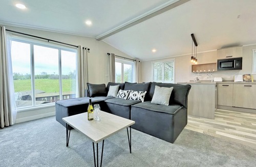 Tunstall Ski Chalet | Superior Lodge 2 Bed