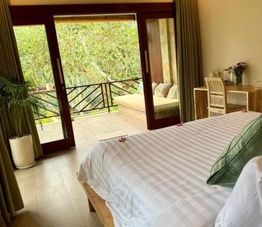 Melayang Apartment | Superior One Bedroom Apartment w Stunning Waterfall View