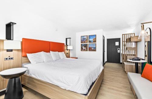 Superior Hotel | Superior & Sage Hotel