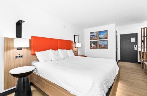 Superior Hotel | Superior & Sage Hotel