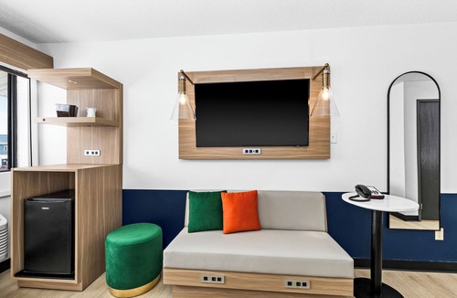 Superior Hotel | Superior & Sage Hotel