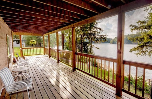 Seguin Cabin | Superior Three-Bedroom Cottage