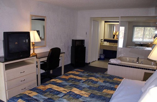 Absecon Hotel | Superlodge Atlantic City Absecon