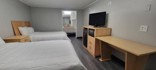 New Castle Hotel | Superlodge