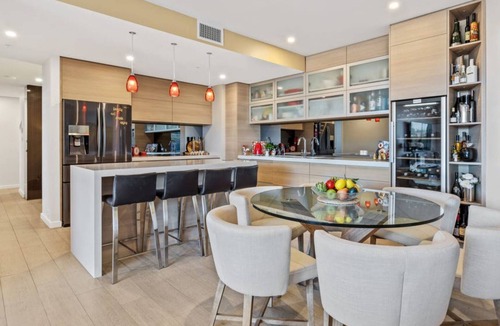 Newcastle West Apartment | Supersized with Convenience and Comfort