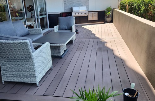 Newcastle West Apartment | Supersized with Convenience and Comfort