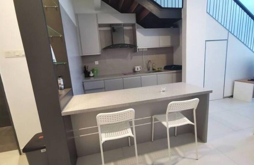 Cyberjaya Condo | Superview Duplex with WiFi & Netflix