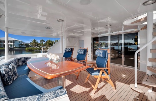 Westshore Boat Rental | Superyacht Bahamas PrivateCruise
