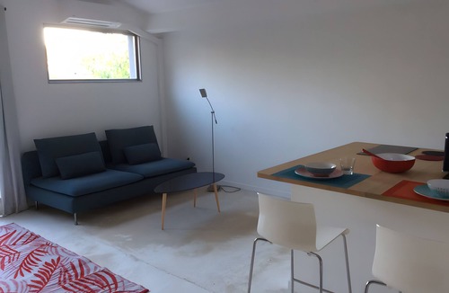Vagnas Bed & Breakfast | Sur La Calade Guesthouse with Mountain View, Shared Pool and Wi-Fi