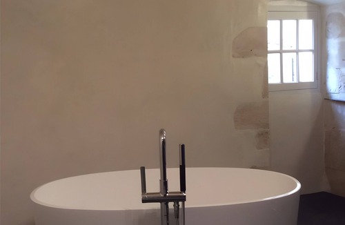 Vagnas Bed & Breakfast | Sur La Calade Guesthouse with Mountain View, Shared Pool and Wi-Fi