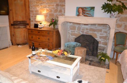 Provinces - Chavril Apartment | Sur la colline