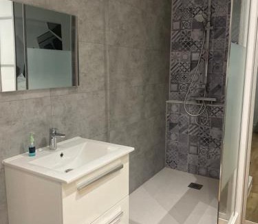 Soussans House | Sur la route des châteaux