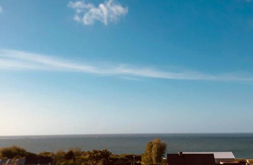 Tourlaville House | Sur le chemin de la plage