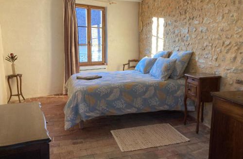 Saint-Sauveur-en-Puisaye Apartment | Sur Les Ailes du Papillon-Le Duplex