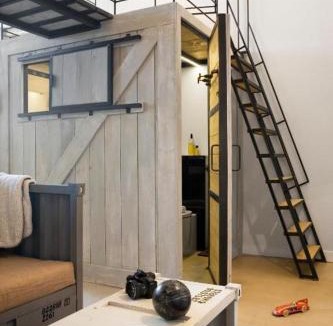 Quai de la Fosse Apartment | Sur les pas de Jules Verne