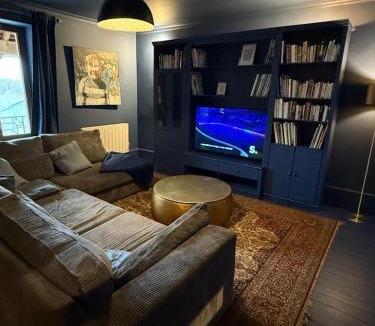 Dracy-les-Couches House | Sur Les Roches