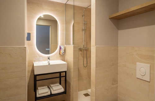 Chambray-les-Tours Hotel | Sure Hotel by Best Western Tours Sud