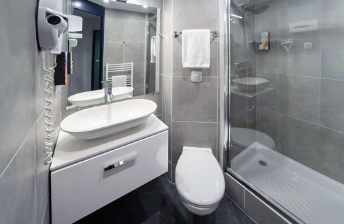 Rouvignies Hotel | Sure Hotel by Best Western Rouvignies Valenciennes