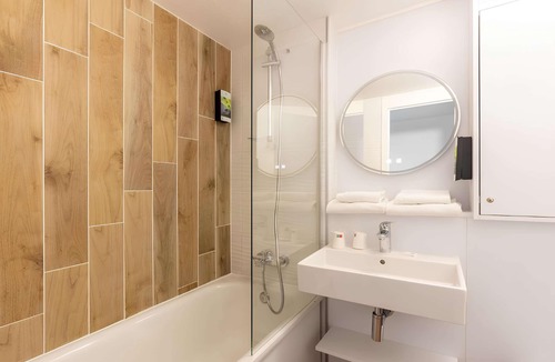 Plaisir Hotel | Sure Hotel by Best Western Plaisir