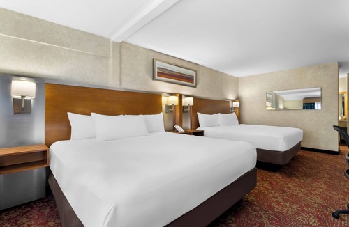 Bakersfield Hotel | SureStay by Best Western Bakersfield Central