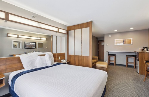 Roseland Hotel | SureStay by Best Western South Bend