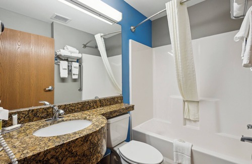 Roseland Hotel | SureStay by Best Western South Bend