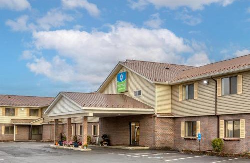 Massena Hotel | SureStay by Best Western Massena