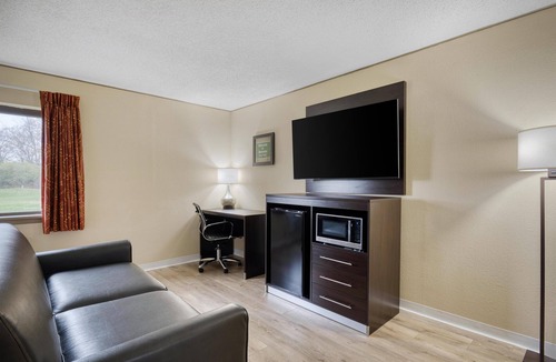 Massena Hotel | SureStay by Best Western Massena