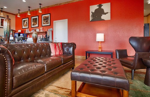 Floresville Hotel | SureStay Hotel by Best Western Floresville