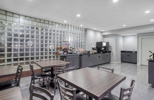 Spring Hotel | SureStay Hotel by Best Western Spring North Houston