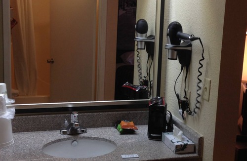 North San Antonio - SAT Hotel | SureStay Plus by Best Western San Antonio Airport