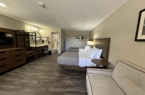 Alamogordo Hotel | SureStay Plus by Best Western Alamogordo White Sands