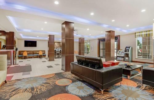 Owasso Hotel | SureStay Plus Hotel by Best Western Owasso Tulsa North