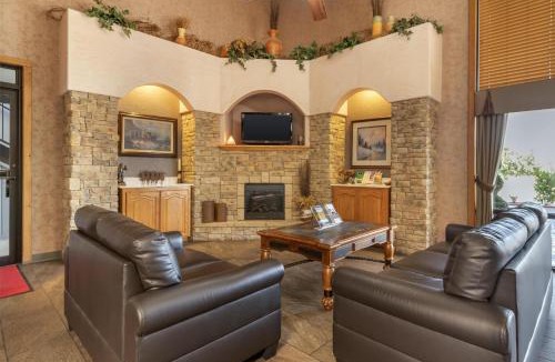 Poteau Hotel | SureStay Plus Hotel by Best Western Poteau