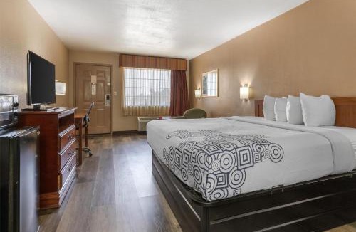 Poteau Hotel | SureStay Plus Hotel by Best Western Poteau