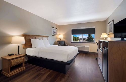 Rexburg Hotel | SureStay Plus Hotel by Best Western Rexburg