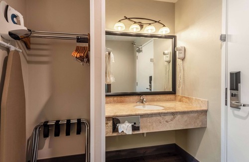 Rexburg Hotel | SureStay Plus Hotel by Best Western Rexburg